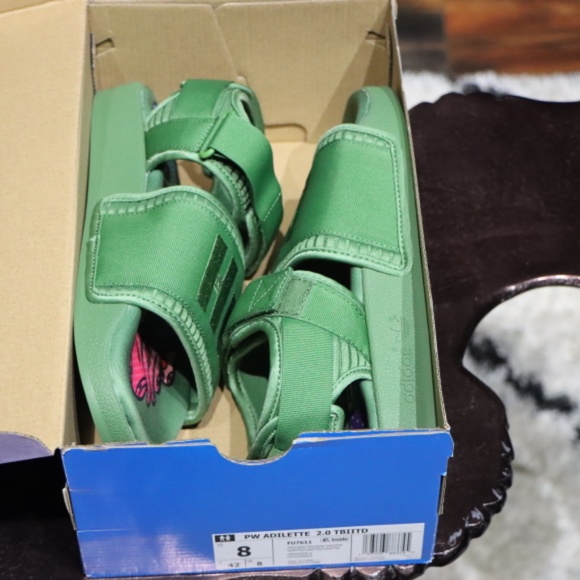 Pharrell Williams PW Adilette 2.0 In TriGreen (Mens 7, Womens 9) main image 5